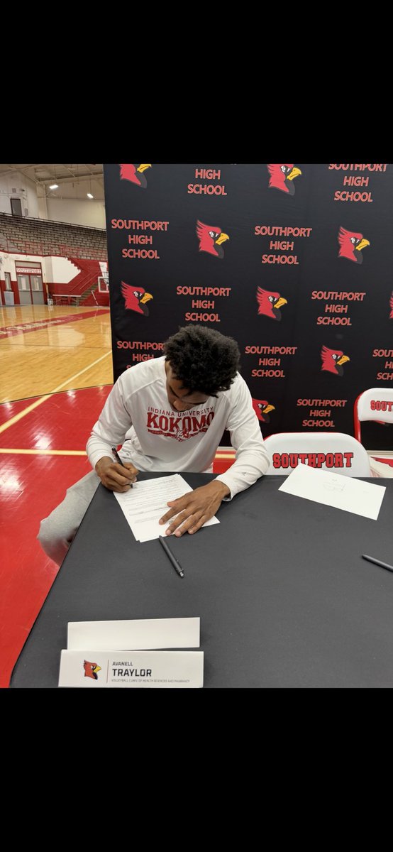thats_tyreese's tweet photo. @IUKMBB✍🏽 https://t.co/Np2EpokiE8