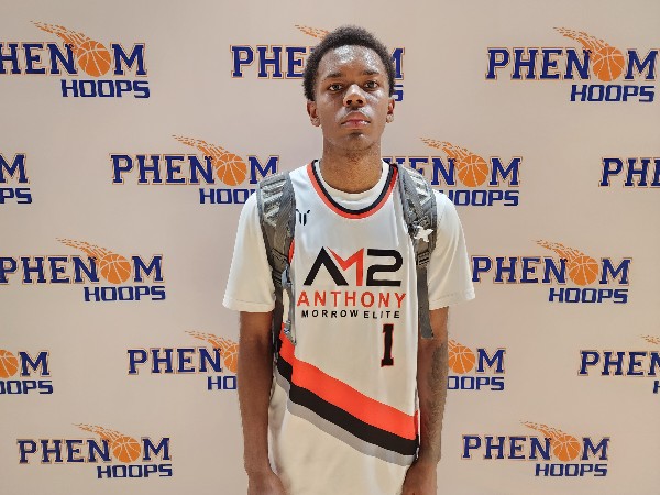 2027 Makih Philyaw (Anthony Morrow) made himself a name today. Quick, crafty, and creative guard that gets by defenders well but can be a big weapon with his ability to knock down shots from outside. #PhenomSerosOpen