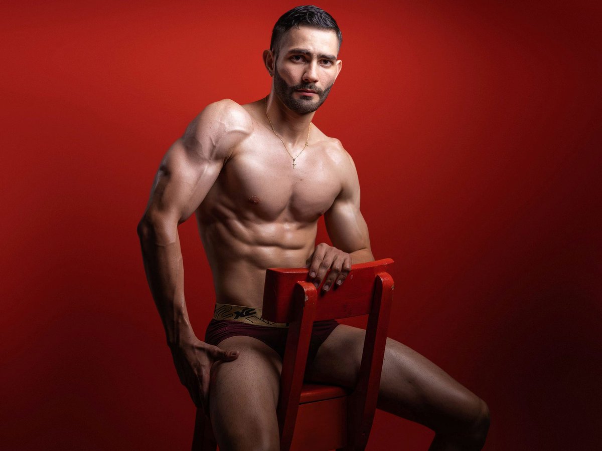 randyblueLIVE's tweet photo. Big arms, bad intentionsโฆ and looking for a guy who can take it. Whoโs feeling lucky tonight? ๐ช๐ฅ๐
#RandyBlueLive #gay #hunk
https://t.co/8KwBOguDmH https://t.co/lgo41dhpZQ