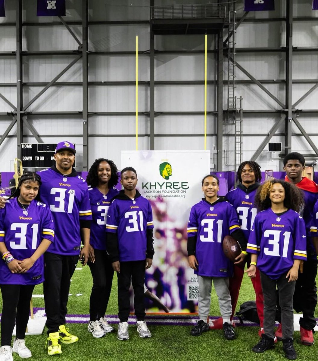 Khyree Jackson's parents have officially launched the Khyree Jackson Foundation.

The foundation aims to inspire young athletes and students to use their talents to positively influence their communities. 🕊️