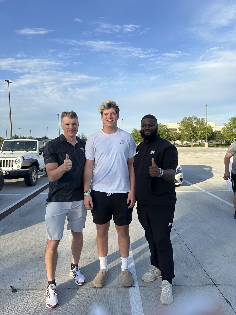 Jake Hildebrand (@jakeh_2027) on Twitter photo Thank you so much for the hospitality and attention <a href="/TAMU/">Texas A&M University</a> <a href="/AggieFootball/">Texas A&M Football</a>. Had a great time with <a href="/CoachMikeElko/">Coach Mike Elko</a> <a href="/CoachCushing/">Adam Cushing</a> <a href="/CoachWiz77/">Wisly Desire</a> <a href="/FbAggieRecruits/">Texas A&M Recruiting</a>. Incredible facilities and program. #GigEm <a href="/bashagridiron/">Basha Gridiron</a> <a href="/BashaAthletics/">Basha HS Athletics</a> <a href="/CoachTKelly1/">TK</a> <a href="/CoachBabcock_/">Brandon Babcock</a> <a href="/RonTBAOL/">Ron Sowers</a> Thank you so much for the hospitality and attention <a href="/TAMU/">Texas A&M University</a> <a href="/AggieFootball/">Texas A&M Football</a>. Had a great time with <a href="/CoachMikeElko/">Coach Mike Elko</a> <a href="/CoachCushing/">Adam Cushing</a> <a href="/CoachWiz77/">Wisly Desire</a> <a href="/FbAggieRecruits/">Texas A&M Recruiting</a>. Incredible facilities and program. #GigEm <a href="/bashagridiron/">Basha Gridiron</a> <a href="/BashaAthletics/">Basha HS Athletics</a> <a href="/CoachTKelly1/">TK</a> <a href="/CoachBabcock_/">Brandon Babcock</a> <a href="/RonTBAOL/">Ron Sowers</a>