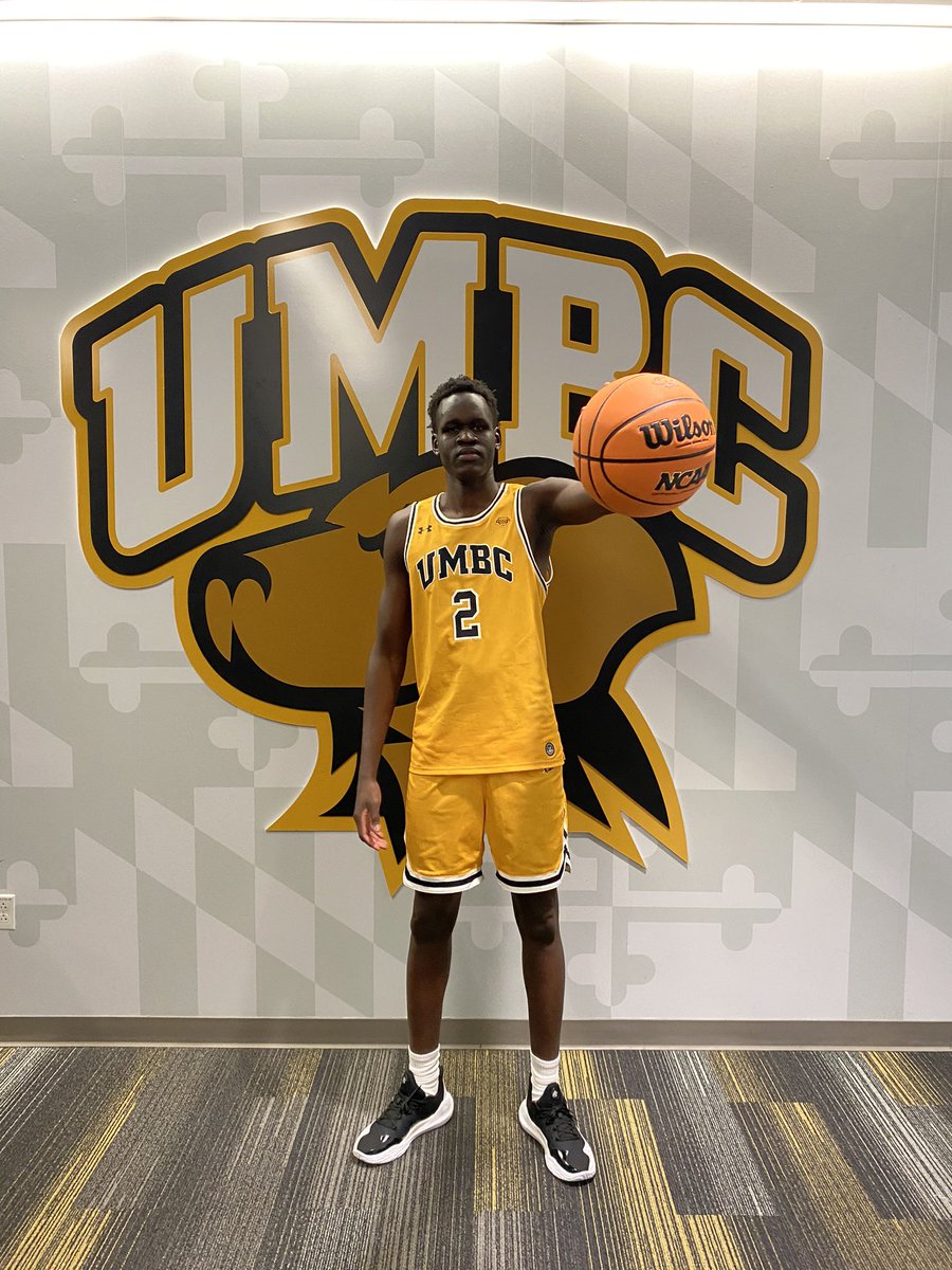 After a great official visit, I’m blessed to receive an offer from UMBC🙏🏿