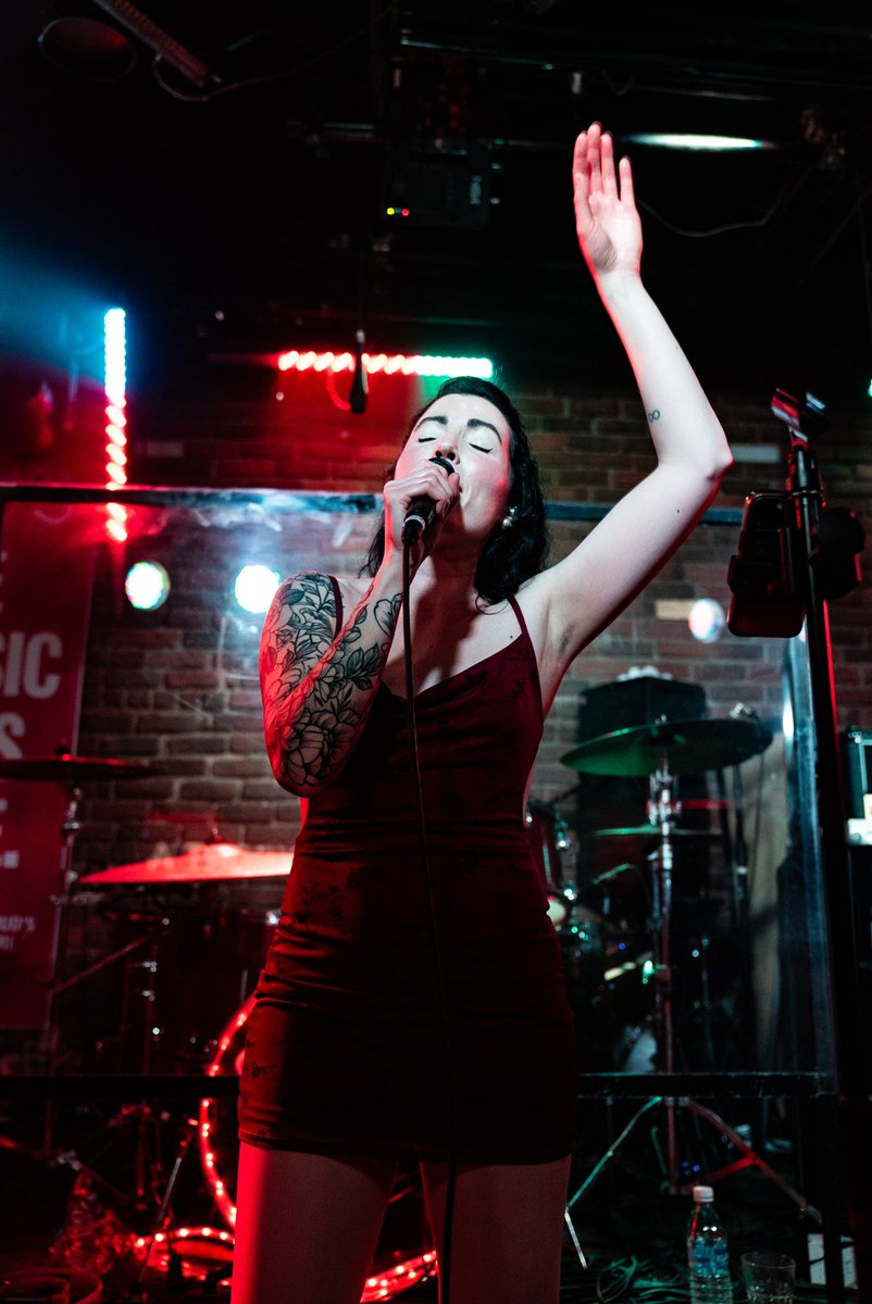 monique_angele's tweet photo. 🎤 WEEKEND VIBES ⚡
Catch me live at The Roxy Cabaret TONIGHT & TOMORROW with the one and only Roxy Rollers at 10pm til late!
Let the good times roll 🎵
📷 © Hampus Danielsson https://t.co/CEE8q0ylGq
#RoxyVancouver #LiveMusicVancouver #RoxyRollers #WeekendPlans #Vancouver https://t.co/S2J7wVHPQW