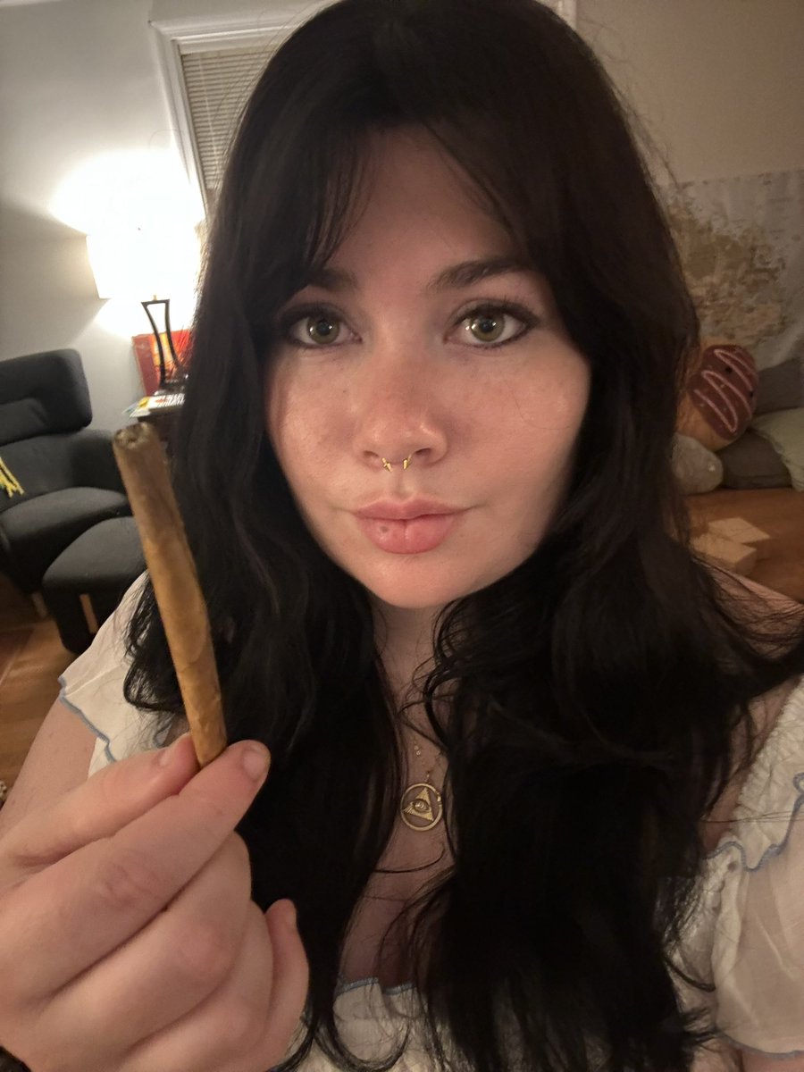 TianasTummy tweet media