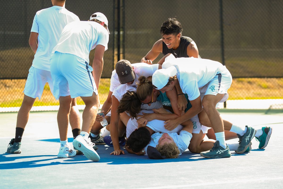 CoastalMTennis's tweet image. Wanted it 💪 

#ChantsUp | #TealNation