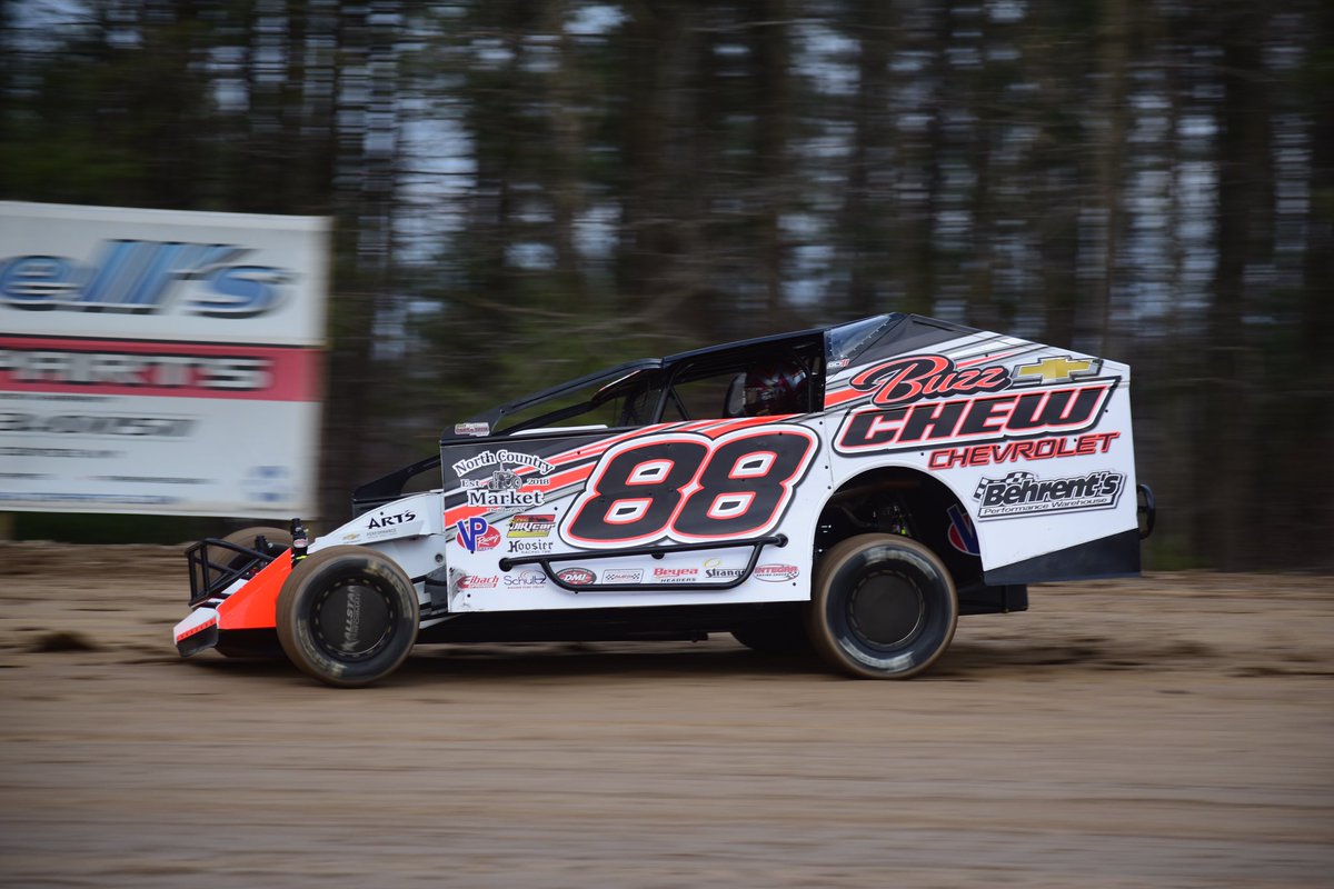 SuperDIRTcar's tweet photo. #AS60 | @Williamson6 wings his Buzz Chew Racing #88 the final Heat Race win at @AS_Speedway! https://t.co/SnRDAqWRZO