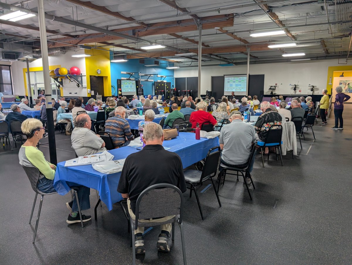 SHTucsonSE's tweet photo. 🌿 We had the privilege of attending an incredible event for Parkinson’s Wellness Recovery in honor of Parkinson’s Awareness Month. 💚

#ParkinsonsAwarenessMonth #ParkinsonsWellness #SeniorHelpers #SupportAndCare #MakingADifference https://t.co/SkFiVpm5Or
