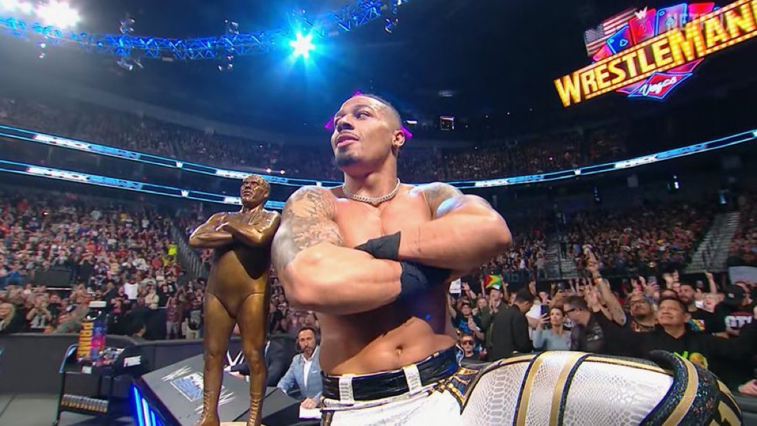 CARMELO HAYES IS HIM! Now turn up the push <a href="/TripleH/">Triple H</a> <a href="/HaangEmHiigh/">Santa V. ✨🎅🏾♥️♥️🕷️🐝</a> idk which account you using rn 😭😭

#Smackdown