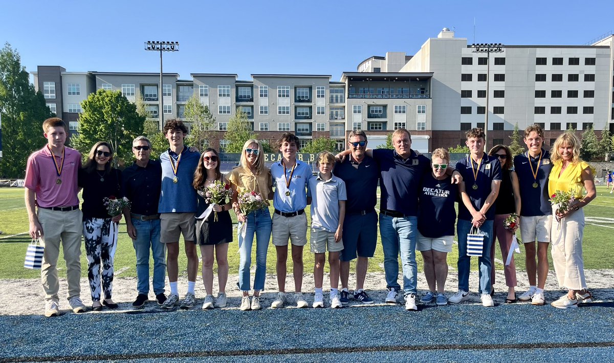 DecaturBulldogs's tweet image. Tonight we honor our senior golfers! From early tee times to steady leadership, this group has brought focus, heart, and class to the course.

Thank you for your commitment to the team and for representing Decatur with pride. Wishing you all fairways and success ahead!