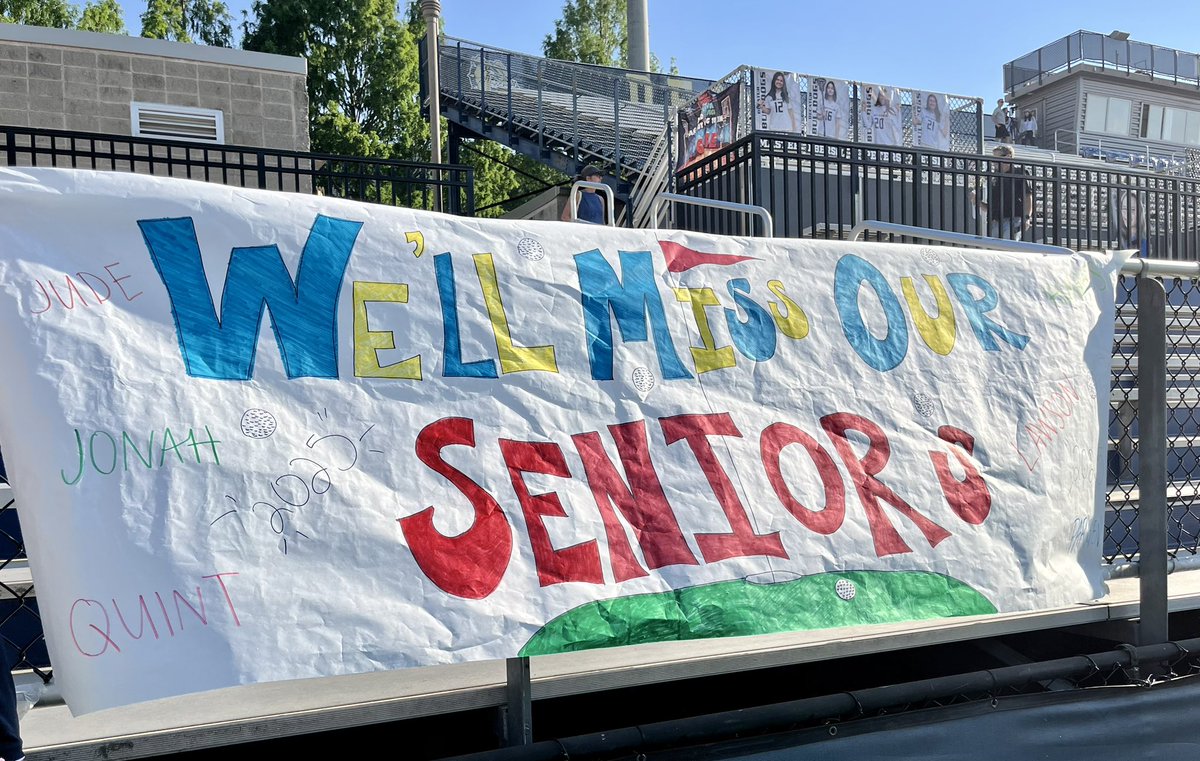 DecaturBulldogs's tweet image. Tonight we honor our senior golfers! From early tee times to steady leadership, this group has brought focus, heart, and class to the course.

Thank you for your commitment to the team and for representing Decatur with pride. Wishing you all fairways and success ahead!