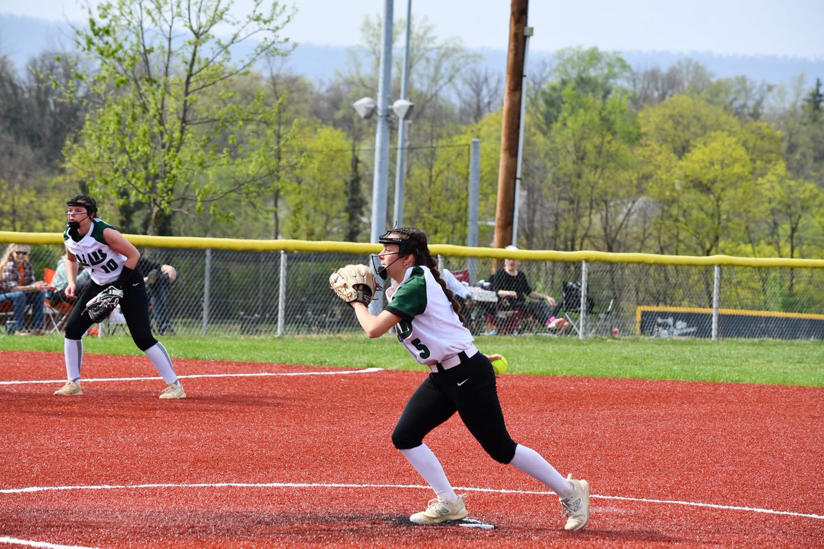 avacall11's tweet photo. So grateful to be selected in the all-tournament team this past weekend in the Bub Riggleman Tournament. This year has been super productive and fun! Ohh and i’m a pitcher now… https://t.co/8xyOwT3Afh