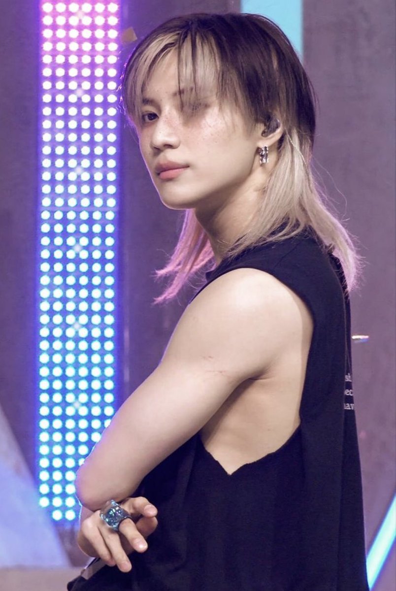 6v6feed's tweet photo. #TAEMIN #태민 https://t.co/VEq2tHIZAW