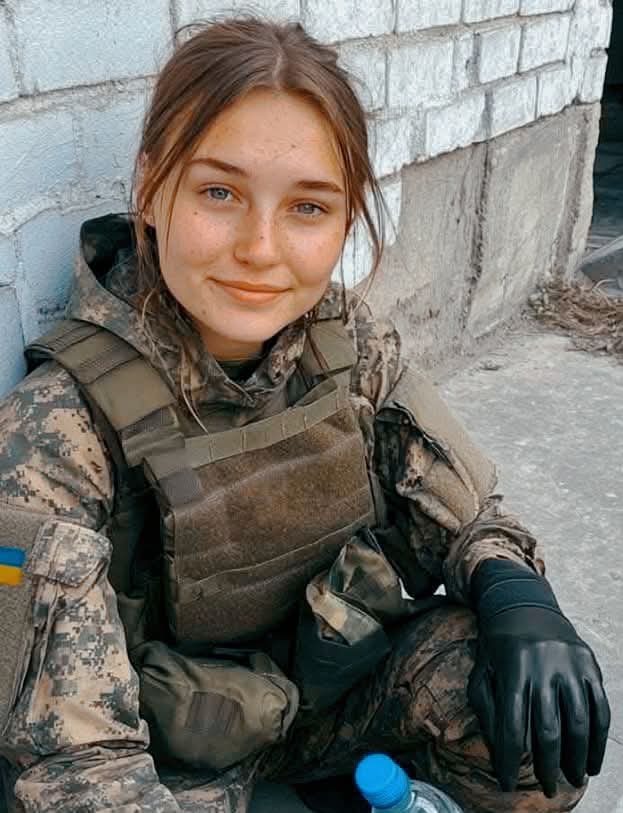 Can we get 5000 people to reply "I stand with Ukraine 🇺🇦"?

Yes or No