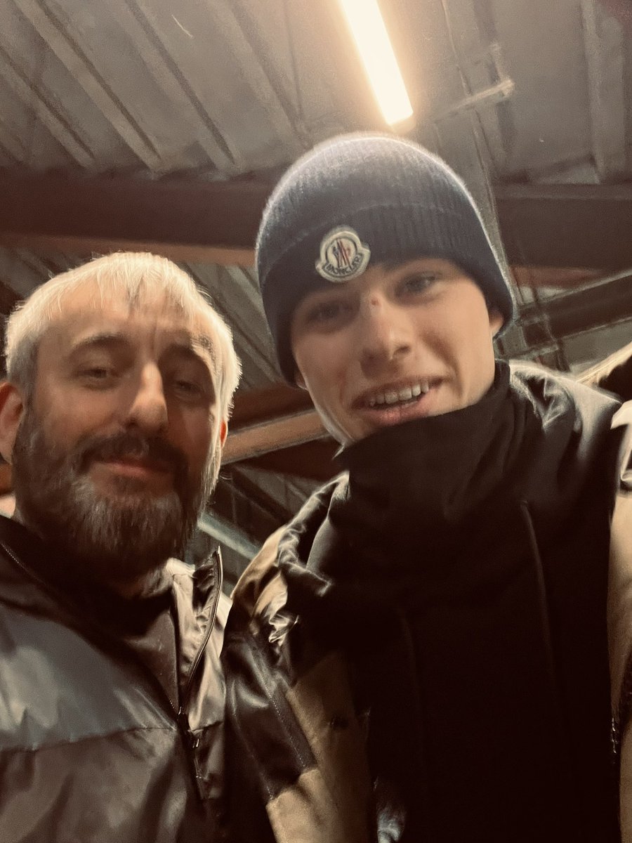 brooky tweet media