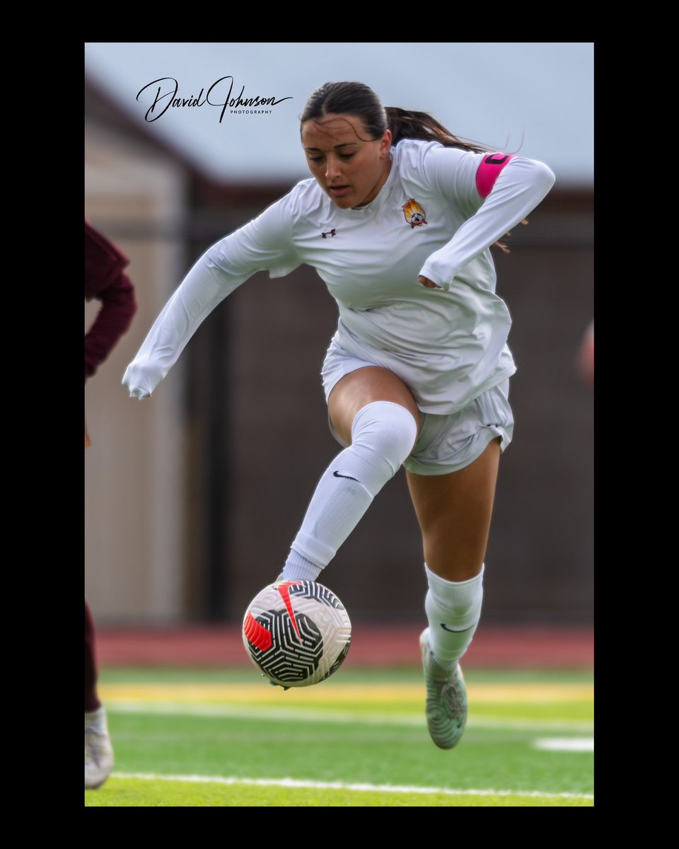DavidJohnsonPh2's tweet photo. Rocky Mountain High girls soccer faced Windsor High last night. It was a very cold night to be playing soccer. 

#soccer #sports #photographer #photograghy @PSD_ATHLETICS @LoBo_Athletics https://t.co/Rt25FIpuiP