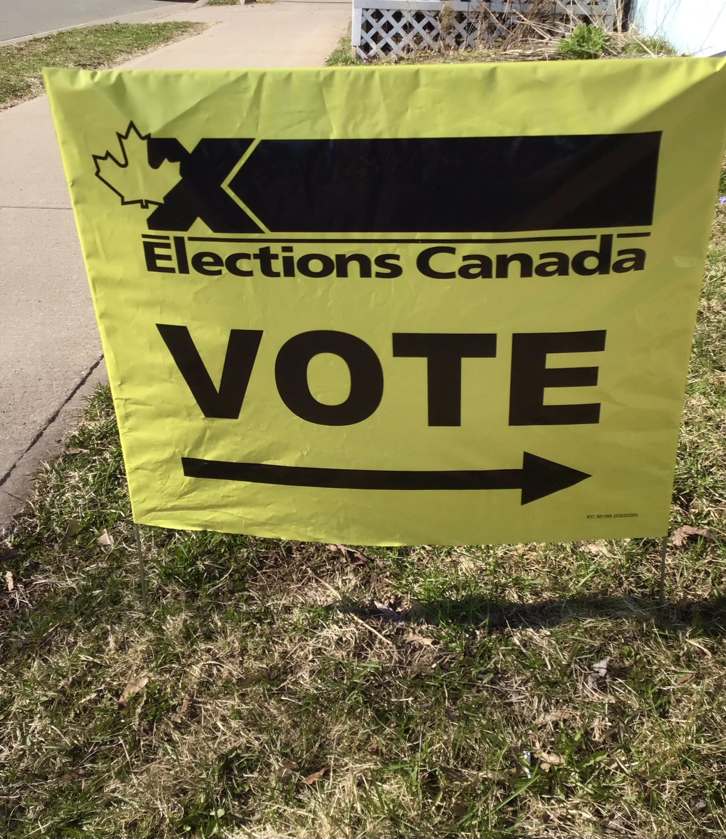 LKenneyrugs's tweet photo. I deposited a vote…for the banker fella.
#Elxn2025 https://t.co/d74a5nOrdK