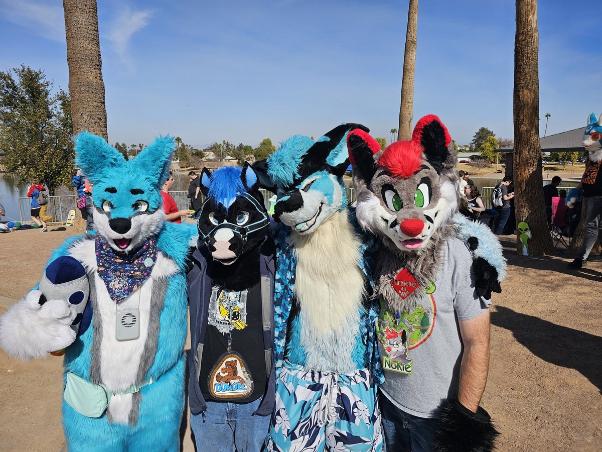 Furry BBQ!

#FursuitFriday #furries #fursuits #fursuiters #llmcostumes #furryfandom