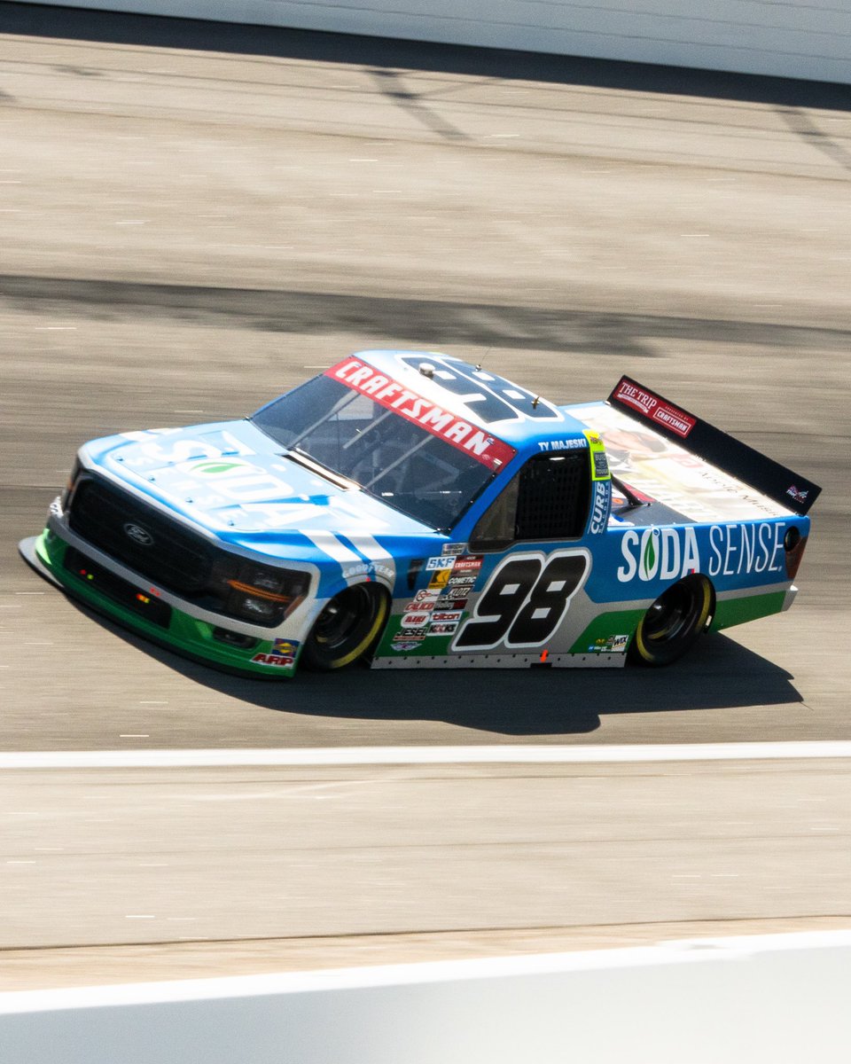 Good day to get our season back on track here at Rockingham! Rolling of p9 with a fast Ford F-150.