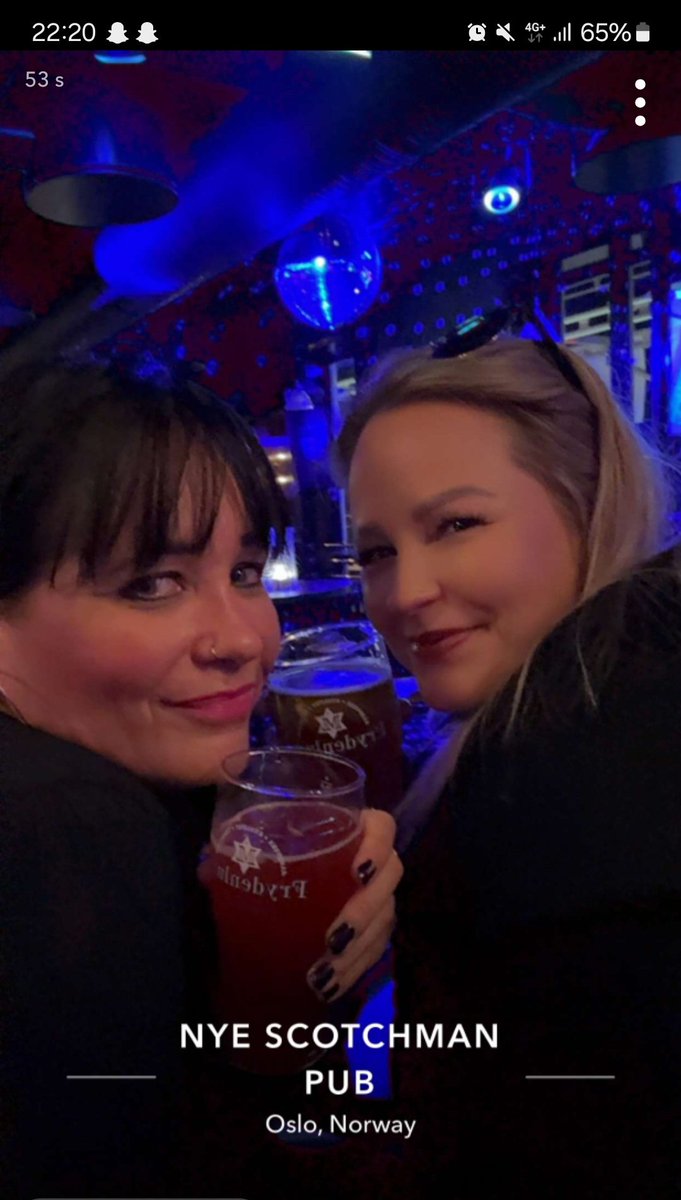 Påskehelg i oslo hos lillesøster ❤️ avslutter påsken på intility 🖤🤍