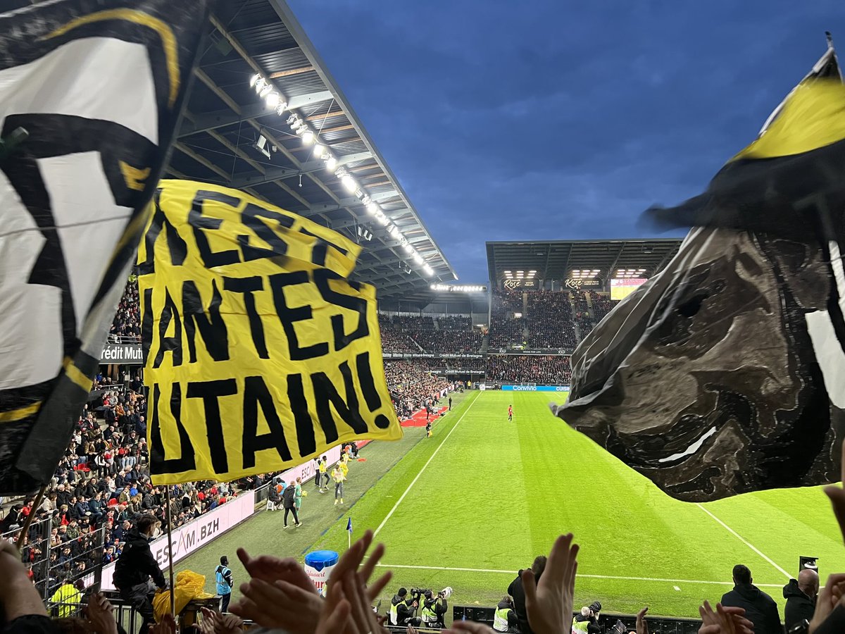 NantesFra's tweet photo. On est Nantes putain !!! #SRFCFCN https://t.co/pW9EzSOLyv