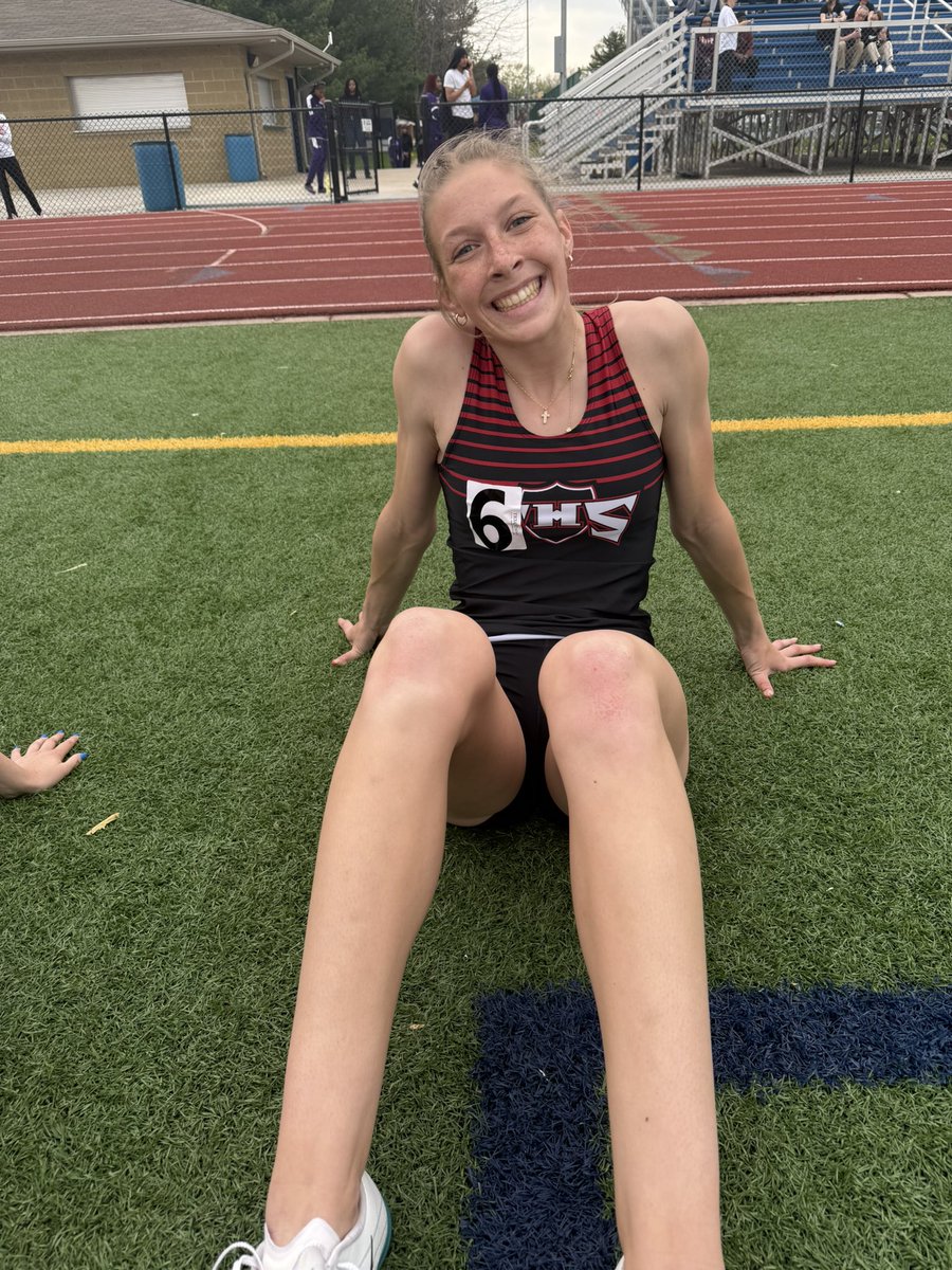 triadtrackgirls's tweet photo. Mikayla Niehaus takes 3rd in the 300mh with a time of 47.57! 

New school record and 7th in 2a!!!! https://t.co/LMcBWJmoSW