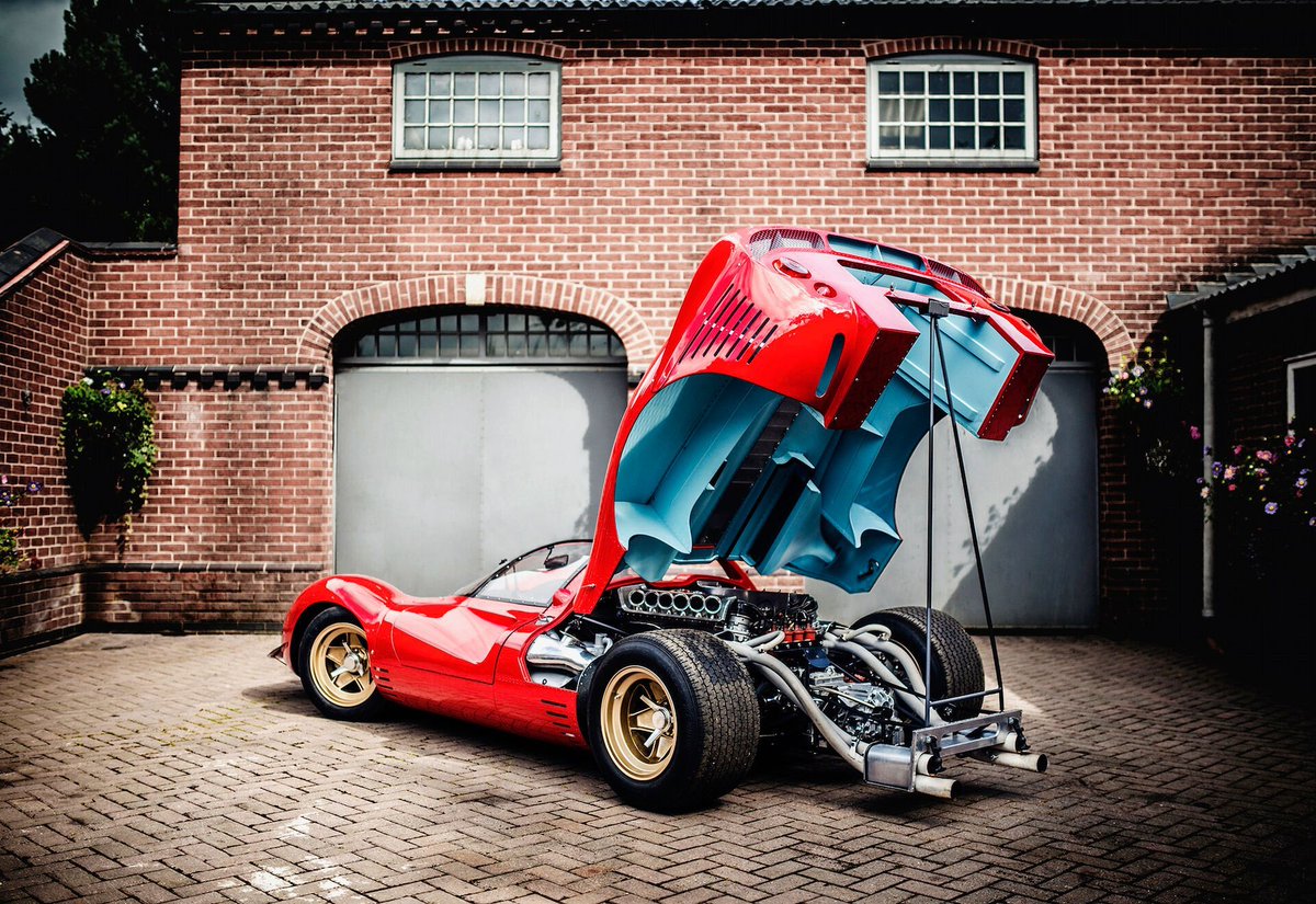 YannRobichon's tweet photo. Happy #FerrariFriday / #FridayFerrari!...
Ferrari 330 P4 (1967).
#Auto #Automobile #Automobiles #Autos #Car #CarHistory #Cars #CarsHistory #ClassicCar #ClassicCars #Coupé #Ferrari330P4 #Pininfarina #RetroCar #RetroCars #RossoCorsa #SuperCar #SuperCars #VintageCar #VintageCars https://t.co/VF9BLe9uPC