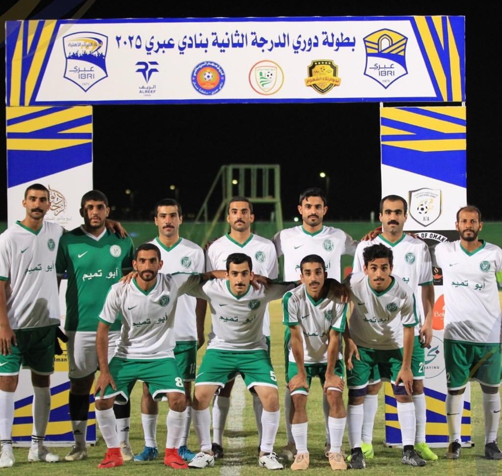 في مباراته الثانية من الجولة الثانية من #دوري_الدرجة_الثانية 2025 لنادي #عبري تعادل فريق الركزة بنتيجة 2/2 مع شقيقه فريق <a href="/alreefteam/">فريق الريف الرياضي</a> ليحافظ الفريق الأخضر على صدارته معززاً رصيده النقطي إلى 4 نقاط، سجل الأهداف اللاعب عماد الغساني ويعرب الهنائي.
#نادي_عبري
#لجنة_الفرق_الاهلية