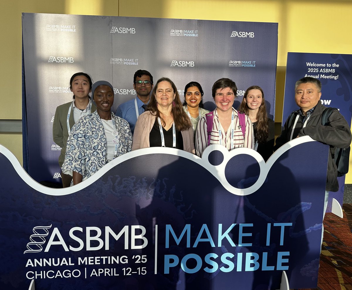 AndorferLab's tweet image. A true highlight of our week at #ASBMB25 was getting to spend quality time with Prof. Cathy Drennan of @Drennan_lab at MIT, where our PI, @MCAndorfer, did her post-doc.