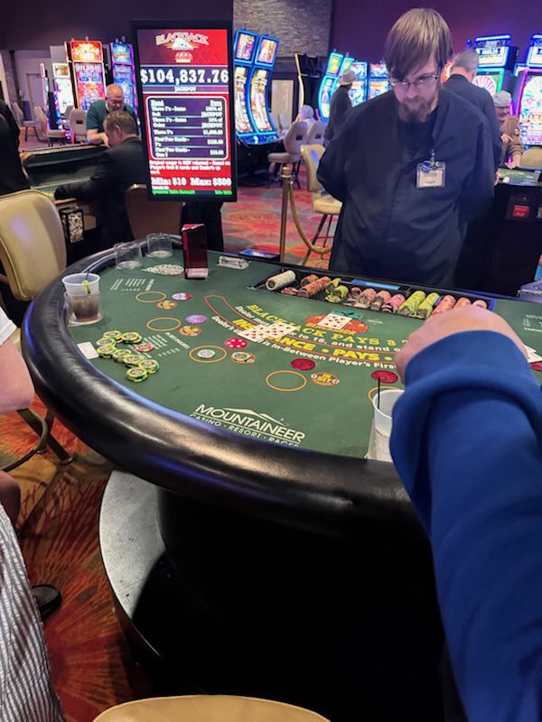 jboyd0771's tweet photo. Don't ever give up on gambling https://t.co/30DRCwTw0G