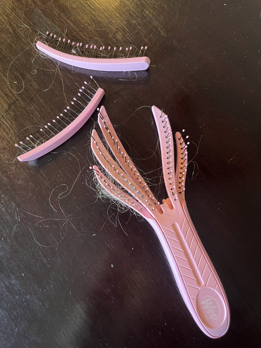 cranke1's tweet photo. I bought this @TheWetBrush for my 7-year-old’s curly hair on October 25. This week, not quite six months later, it suddenly couldn’t handle brushing hair anymore and literally started coming apart. Now taking suggestions for a new brush for my daughter’s curls… https://t.co/iSZpOnxqlL