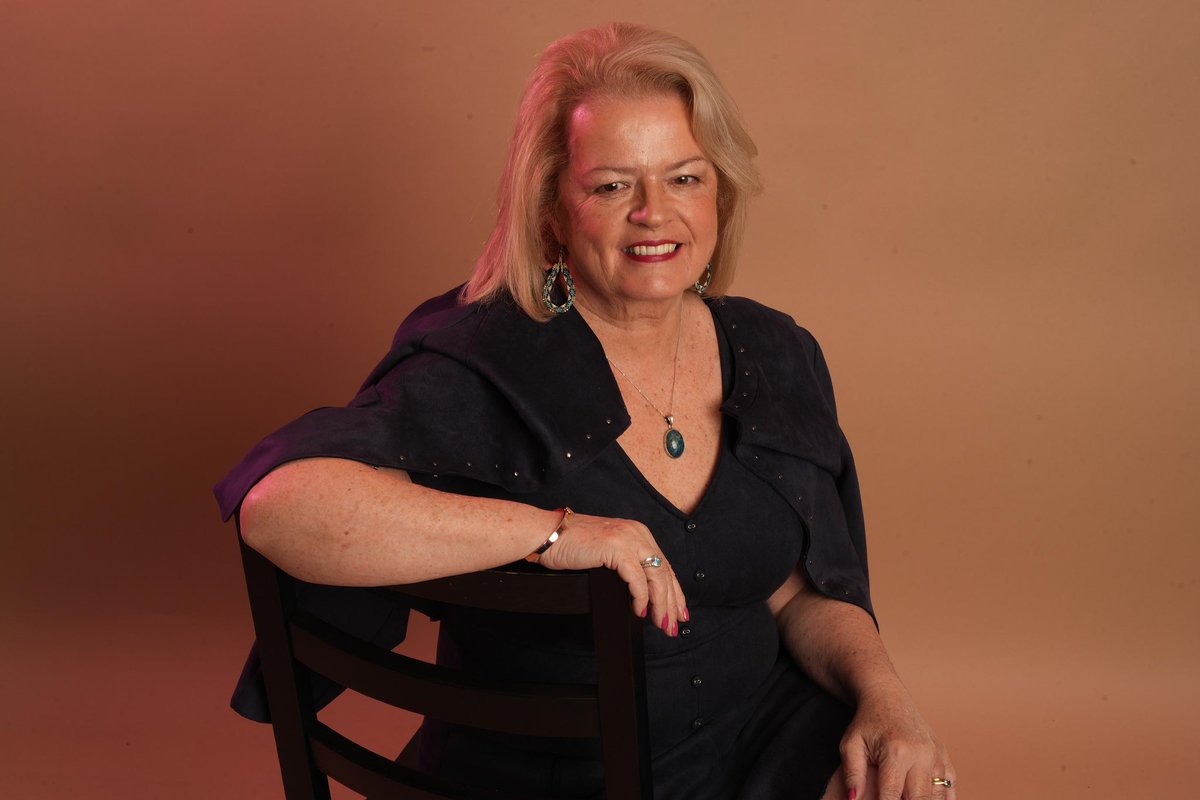 GillBarham's tweet image. Black and white ? Ofcourse … #silvermodel #over50 #actor #soprano #manchestermodel #classicmodel