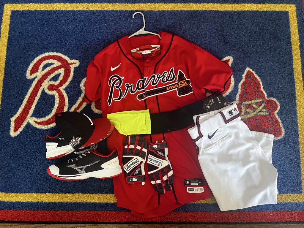 DBravesFan's tweet photo. It’s game time!! Let’s go @braves https://t.co/m5zhpDgB7L