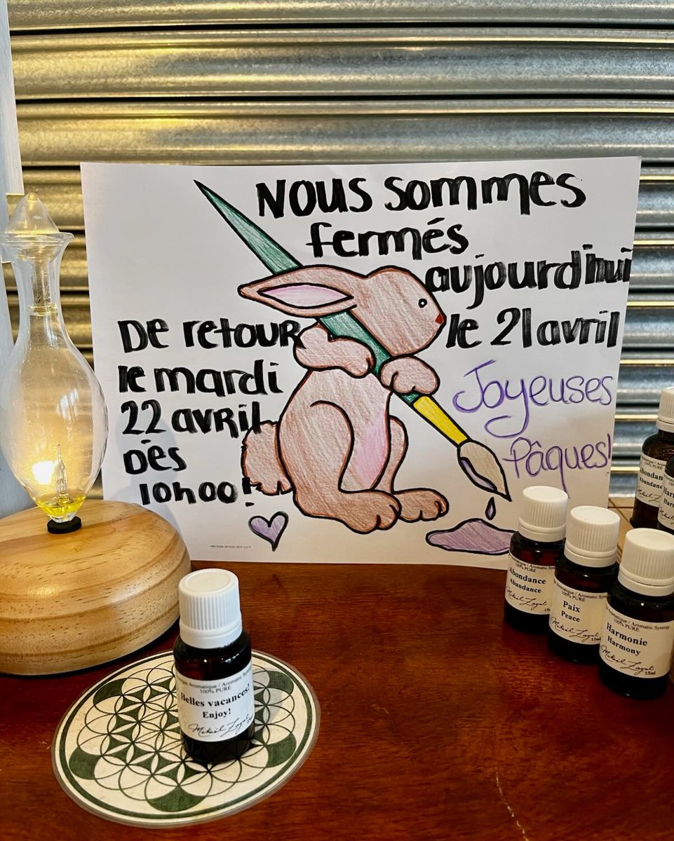 🐣Nos boutiques seront fermées pour le lundi de Pâques le 21. 🌸Nous serons de retour en poste mardi le 22 avril pour célébrer le jour de la Terre 🌍 

💙

🐰Our boutiques will be closed for Easter Monday the 21th. 🌷We will be back on Tuesday to celebrate Earth Day! 🌏