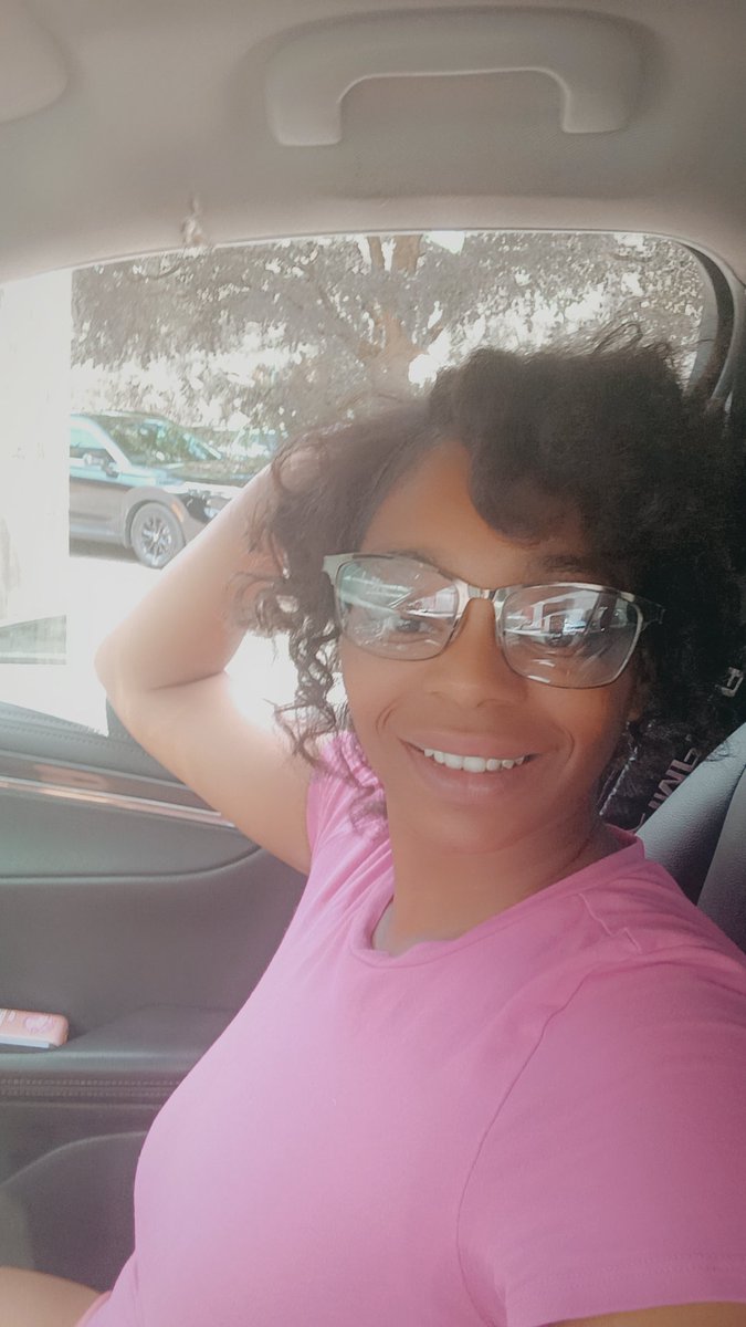 DominiqueR46100's tweet image. Lol keep it tight 😜#feelingsexy #lilbit #loveme