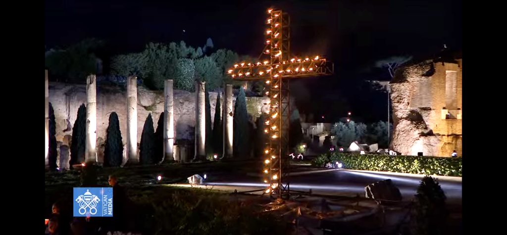 Davanti al fratello caduto 
Ci siamo voltati dall’altra parte 
(Spirito Santo, vieni)
#XIIstazione #viacrucis