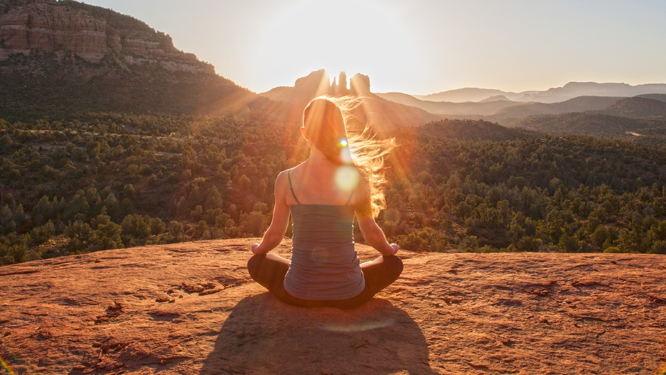 SedonaChamber's tweet photo. JUST ANNOUNCED: @TravelLeisure names Sedona the "Most Mindful Destination on Earth"! 🏆

With our energy vortexes, red rock formations, and world-class resorts like @LAubergeSedona and @AmaraSedona, it's the perfect place for your next wellness journey.

#VisitSedona https://t.co/ItjvqOPv7A