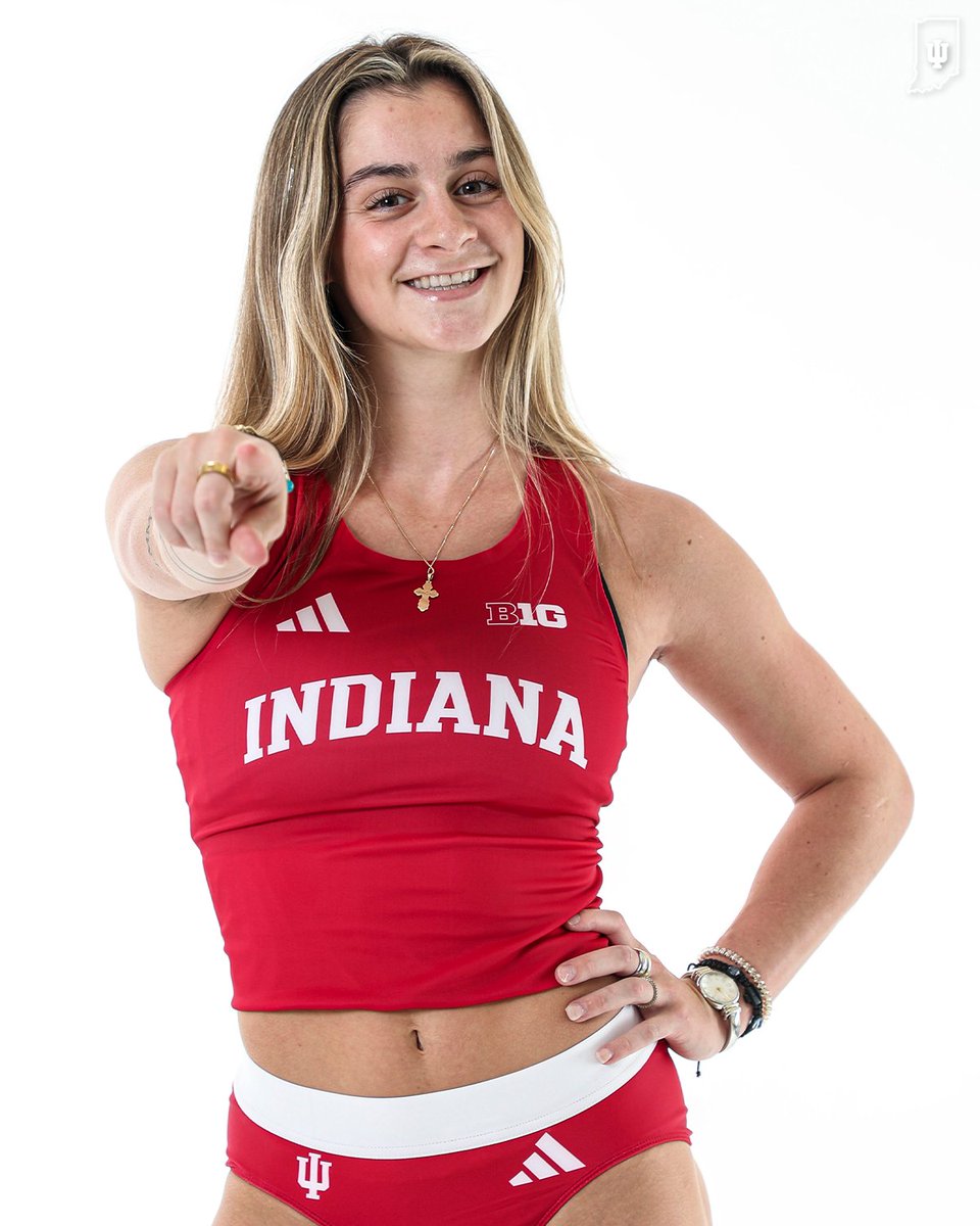 A season best!

Maddie Russin finished 11th in the 800 with a time of 2:08.37.