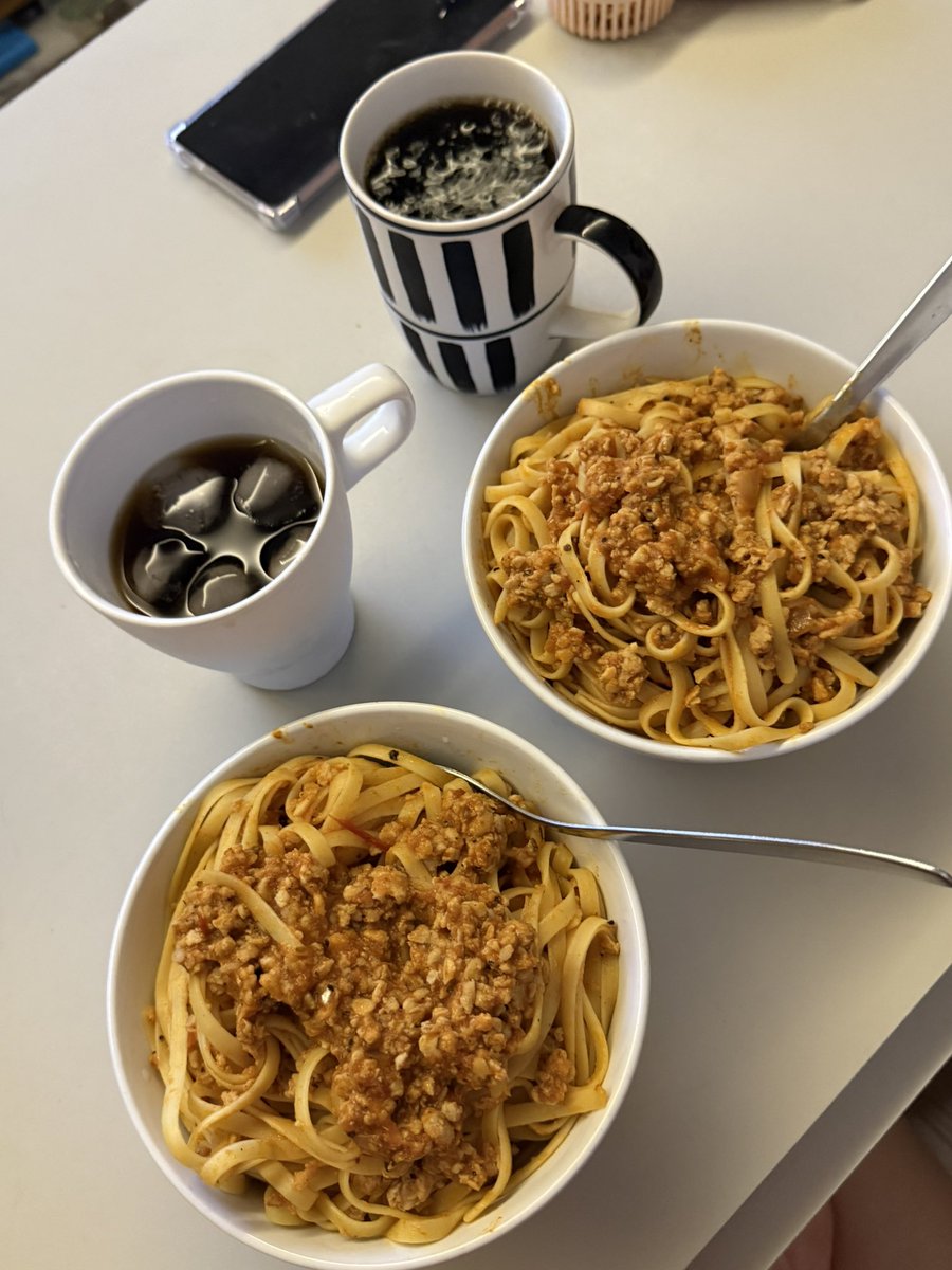 Thanks for feeding me always 🥰🤭 <a href="/Tempz_SG/">pierreheng</a>