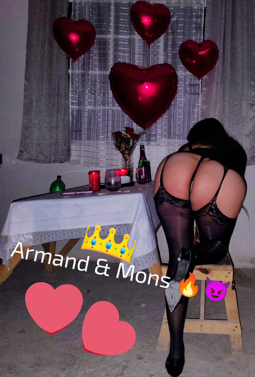 RMMR_2214's tweet photo. 🎉 A si me recibió mi esposa para festejar nuestro XI Aniversario 🍾🍷  fue una noche increíble 🫢 https://t.co/nEZjWJyJJp