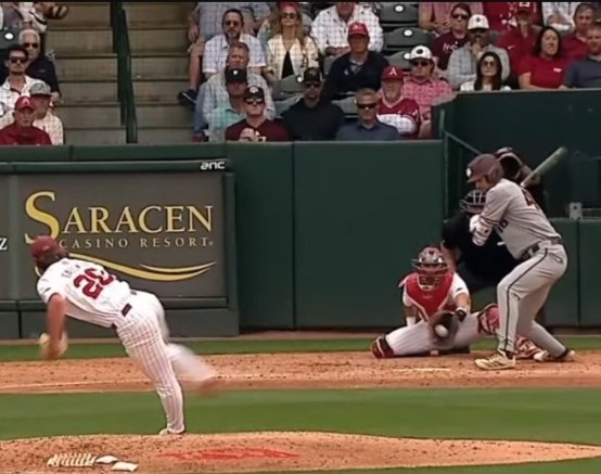 RoyMay15's tweet photo. Hey @GregSankey 

Your officials suck. In every sport. Just thought maybe you weren't paying attention, so I wanted to make sure that both you and the Angel Hernandez wannabe behind the plate understand that this isn't a strike in baseball. At any level. https://t.co/i0vHTCku0R