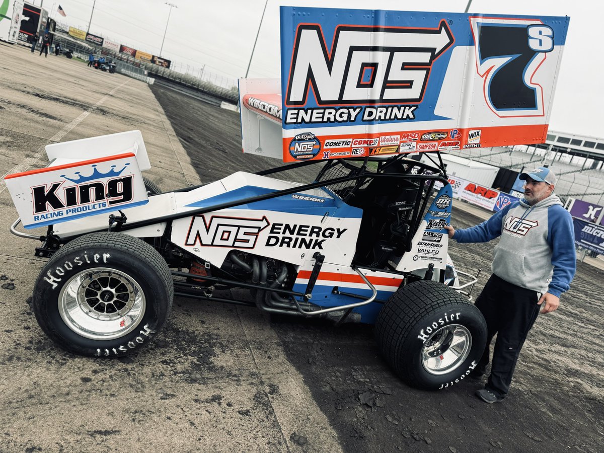 World of Outlaws (@worldofoutlaws) on Twitter photo The @KnoxvilleRaces résumé for <a href="/WindomChris/">Chris Windom</a> boasts plenty of wingless success.
He’s twice been a runner-up here with <a href="/USACNation/">USAC Racing</a>!
The last few years have seen him add plenty of wing laps, and he’ll get more experience in the @SidesWoO7S/<a href="/NosEnergyDrink/">NOS Energy Drink</a> ride this weekend. The @KnoxvilleRaces résumé for <a href="/WindomChris/">Chris Windom</a> boasts plenty of wingless success.
He’s twice been a runner-up here with <a href="/USACNation/">USAC Racing</a>!
The last few years have seen him add plenty of wing laps, and he’ll get more experience in the @SidesWoO7S/<a href="/NosEnergyDrink/">NOS Energy Drink</a> ride this weekend.