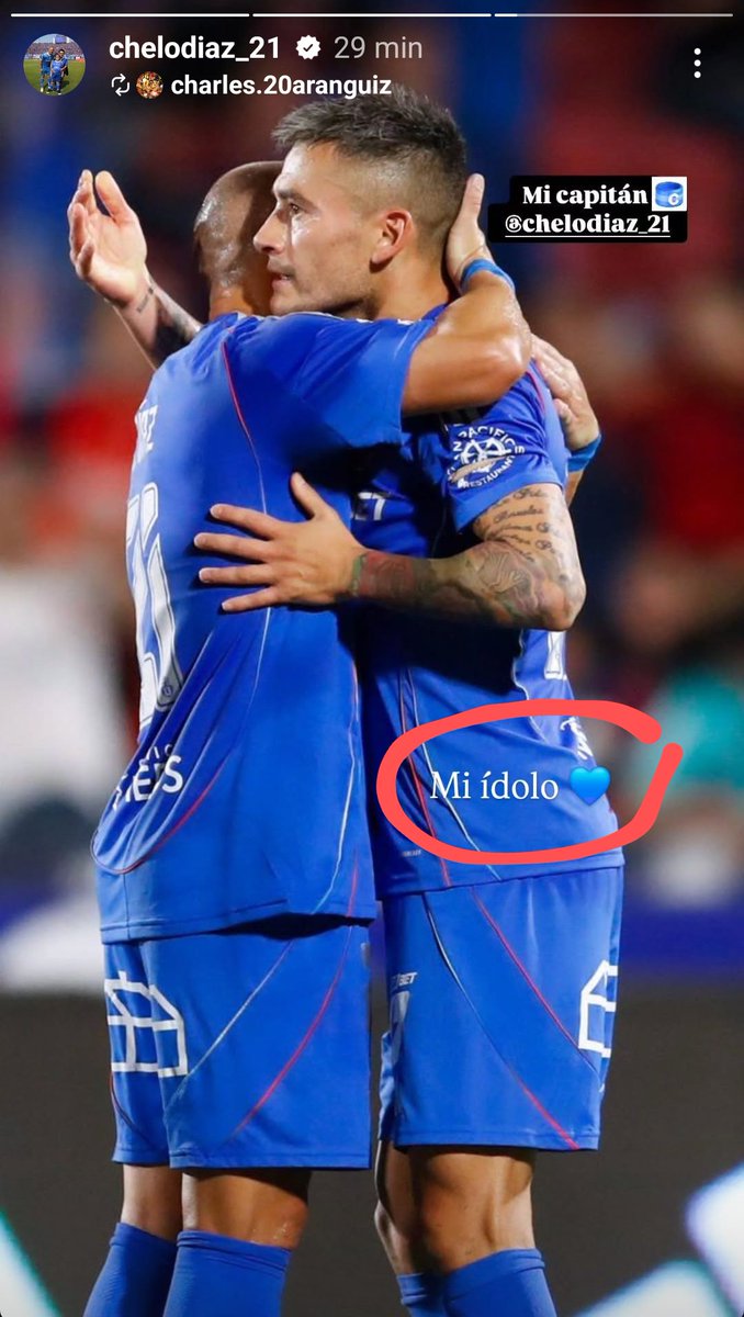 AndreTrivelli's tweet photo. Ay me emociona la amistad de estos dos ídolos azules 🥹🥹🤘🏼🤘🏼💙💙❤️❤️🫶🏼🫶🏼.
#VamosLaU
@udechile https://t.co/HRG2f5Px3k
