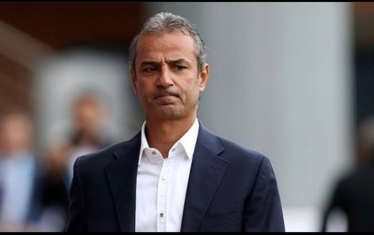 اسماعیل کارتال سریع لیست مازاد تو اعلام کن هوادار مثل کوه ازت حمایت میکنه!
یکسری از بازیکنا لیاقت پیراهن مقدس پرسپولیس  رو ندارن و خیلی ازین بازیکنا باید امسال دکمشون خورده شه این پیراهن برای خیلی یاشون گشاده...
#پرسپولیس
#اسماعیل_کارتال
