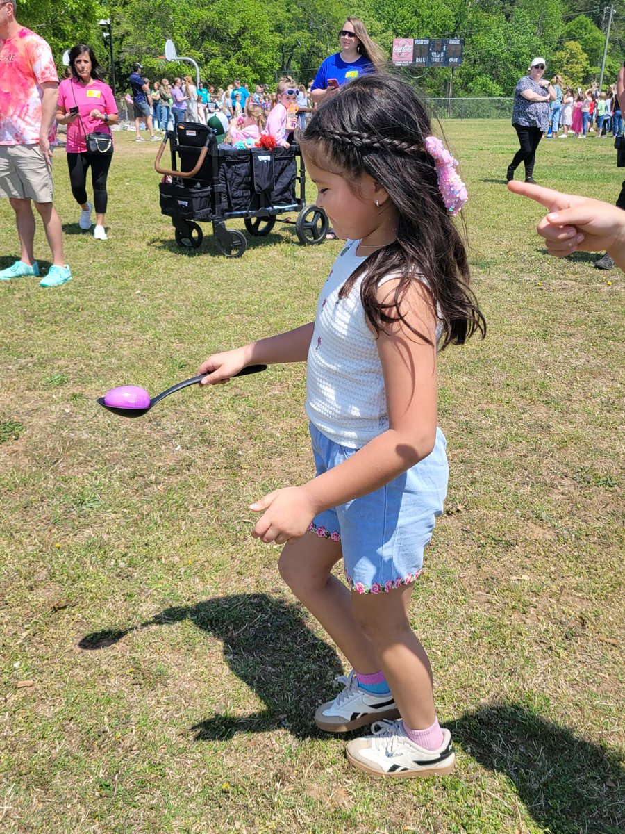 Happy Friday! Egg hunt and egg-cellent games to celebrate spring! #mvesgainesville