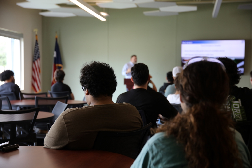TSTCFortBendCo's tweet photo. Thanks to J&amp;S Water Wells and Parking Guidance Systems LLC for visiting our students this week!
#employerspotlight #technicallybetter

Read more: https://t.co/AJckgDYDti https://t.co/EqCl625jhG