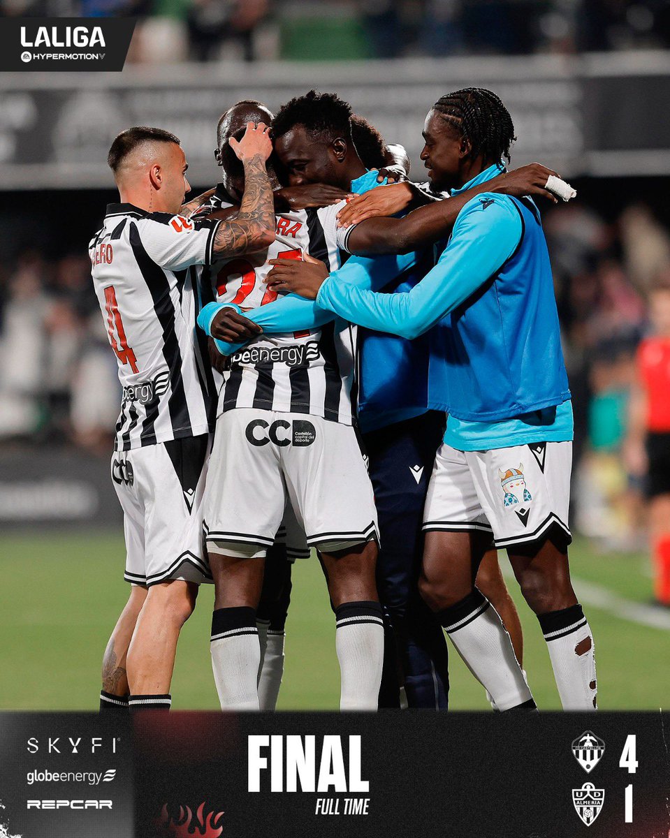 FINAAL FINAAAL FINAAAL DEL PARTIDO (4-1)

GRAN VICTORIA DEL CD CASTELLÓN ANTE LA UD ALMERÍA EN EL SKYFI CASTALIA 

⚽️ Moyita 
⚽️ Camara 
⚽️⚽️ Suero

👟 Calatrava
👟 Mabil
👟👟 Chirino

#CastellónAlmería 
#PPO👂
