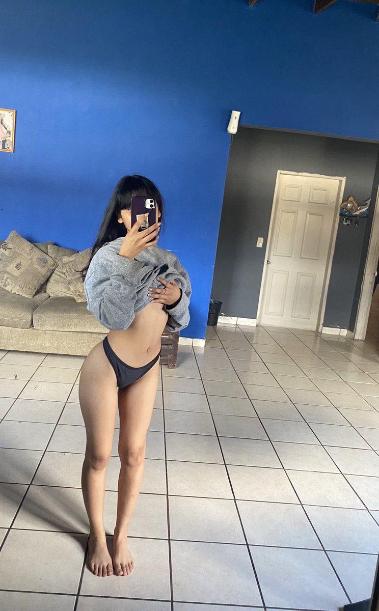 siara__21's tweet photo. Feliz viernes 🫣🔥 ya viste mi nuevo post https://t.co/tsNcCYaP7m
#Tedencia #flaquitas #OnlyFansmexicana https://t.co/5Ia941vPyR