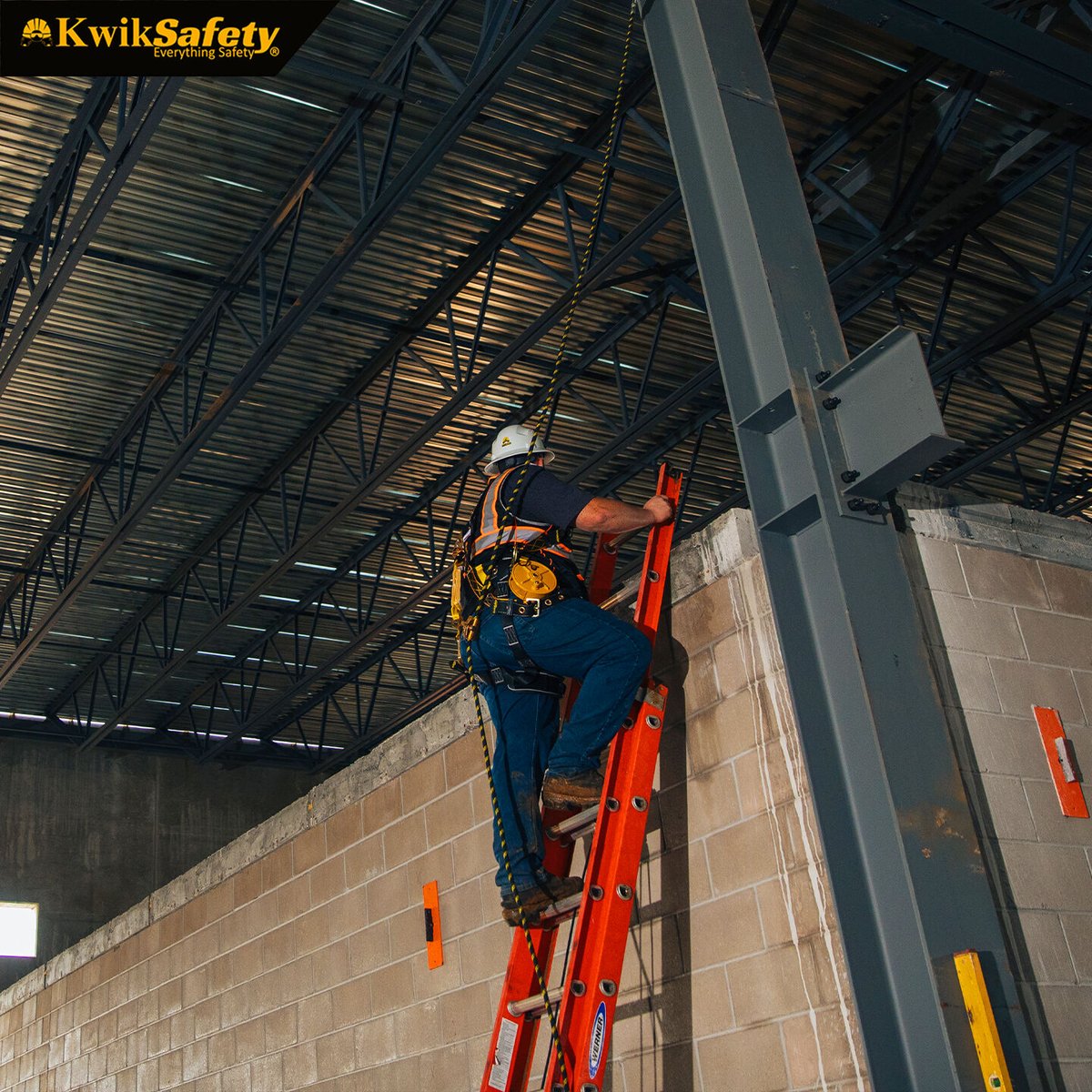 KwikSafety's tweet photo. 🧗‍♂️ Working at height? Your lifeline is your last line of defense, so make sure it’s the right one!

📌 Use vertical lifelines on fixed ladders over 24 ft

Click the link here to learn more ➡️ https://t.co/pReysCReeW

#FallProtection #LadderSafety https://t.co/OoY23tUbZK