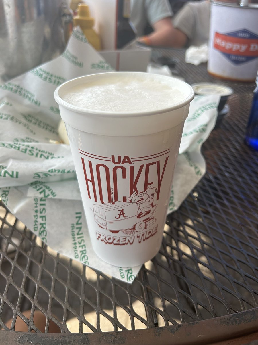 Clay_Date's tweet photo. cup sale got me feeling #whiteandpowerful https://t.co/iOZbIfVo1A