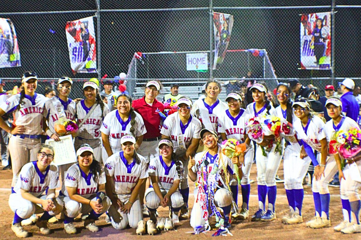 Congratulations to our ladies for some hard fought games in District to earn a top spot in District 2-5A continuing our season in Texas State playoffs!!! #NotDoneYet
#ALLHEARTALLOUTALLSEASON 
Let’s go 💪🏽❤️🤍💙